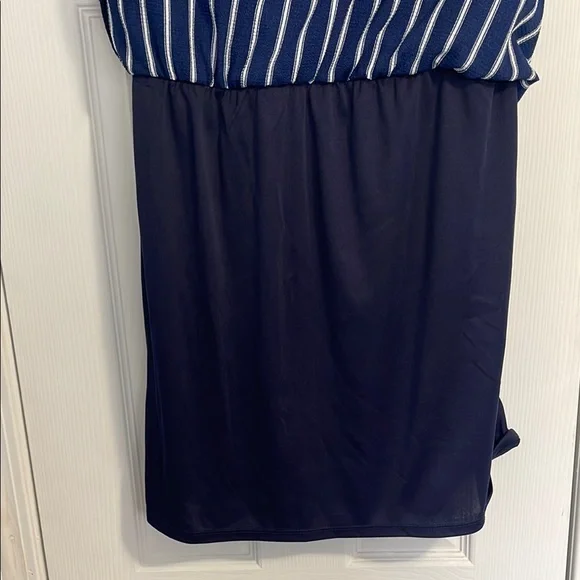 Monteau Blue and White Mini Dress - Picture 5 of 8